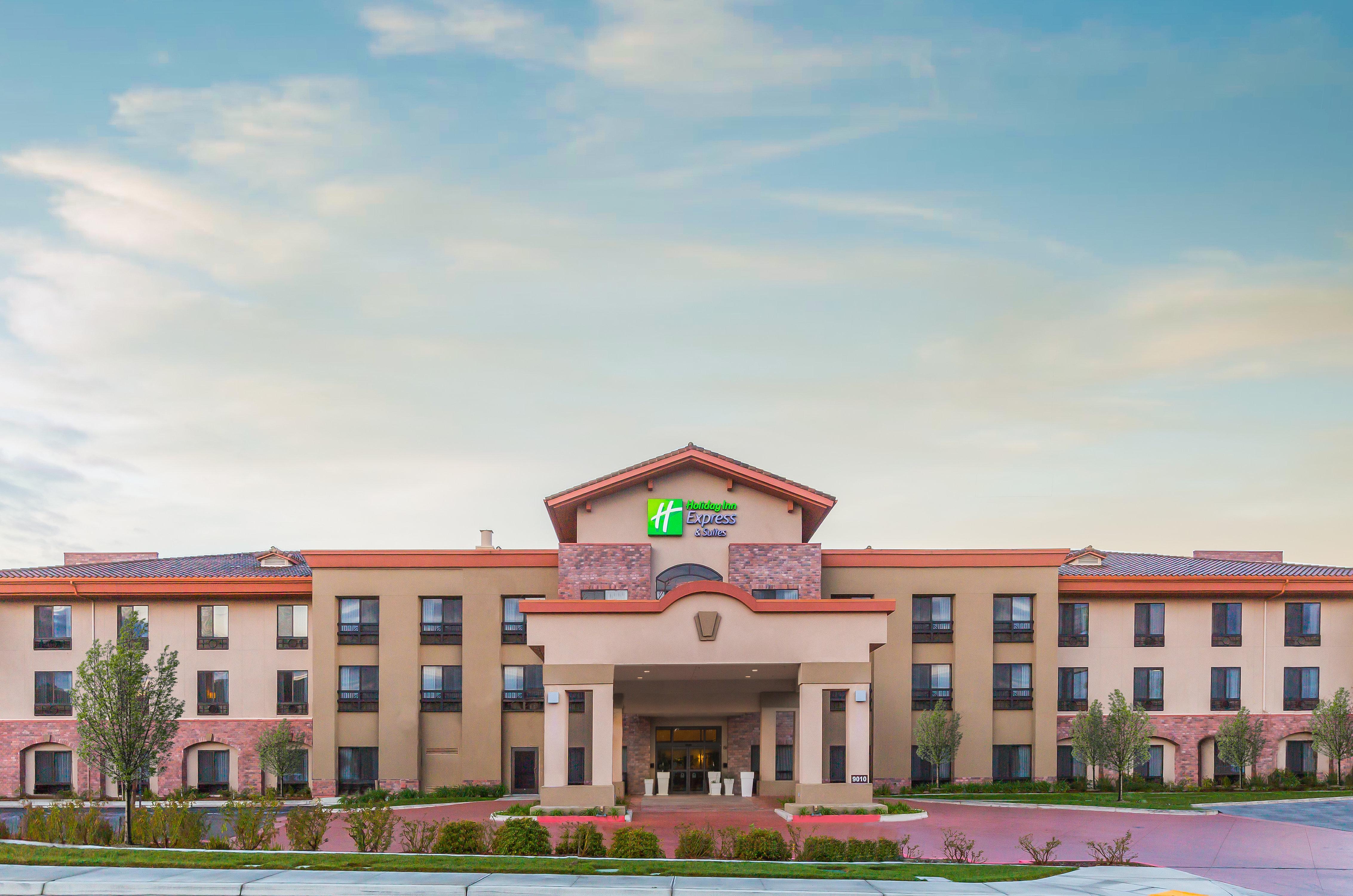 Holiday Inn Express Hotel & Suites Atascadero By Ihg Екстериор снимка