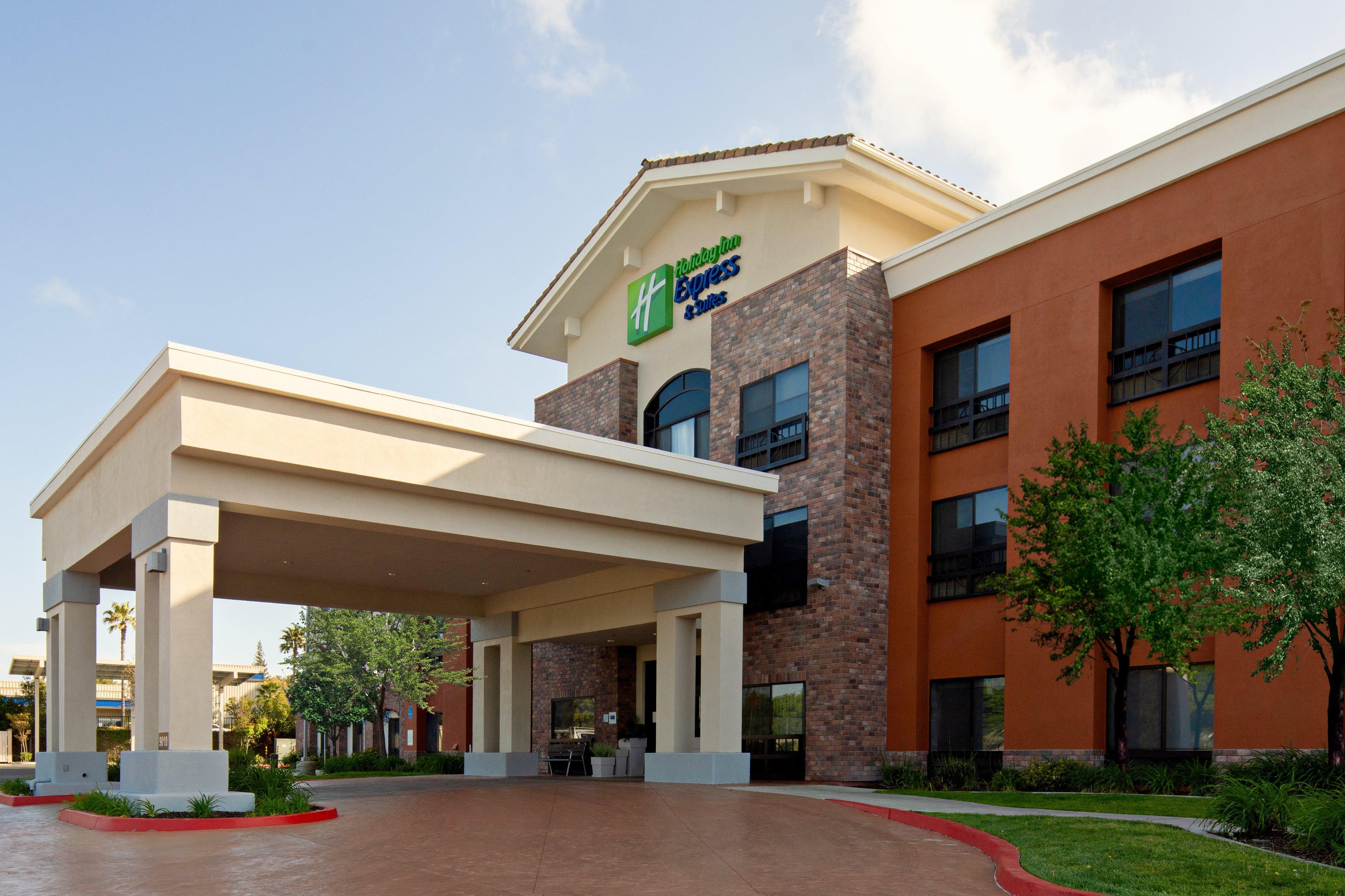 Holiday Inn Express Hotel & Suites Atascadero By Ihg Екстериор снимка