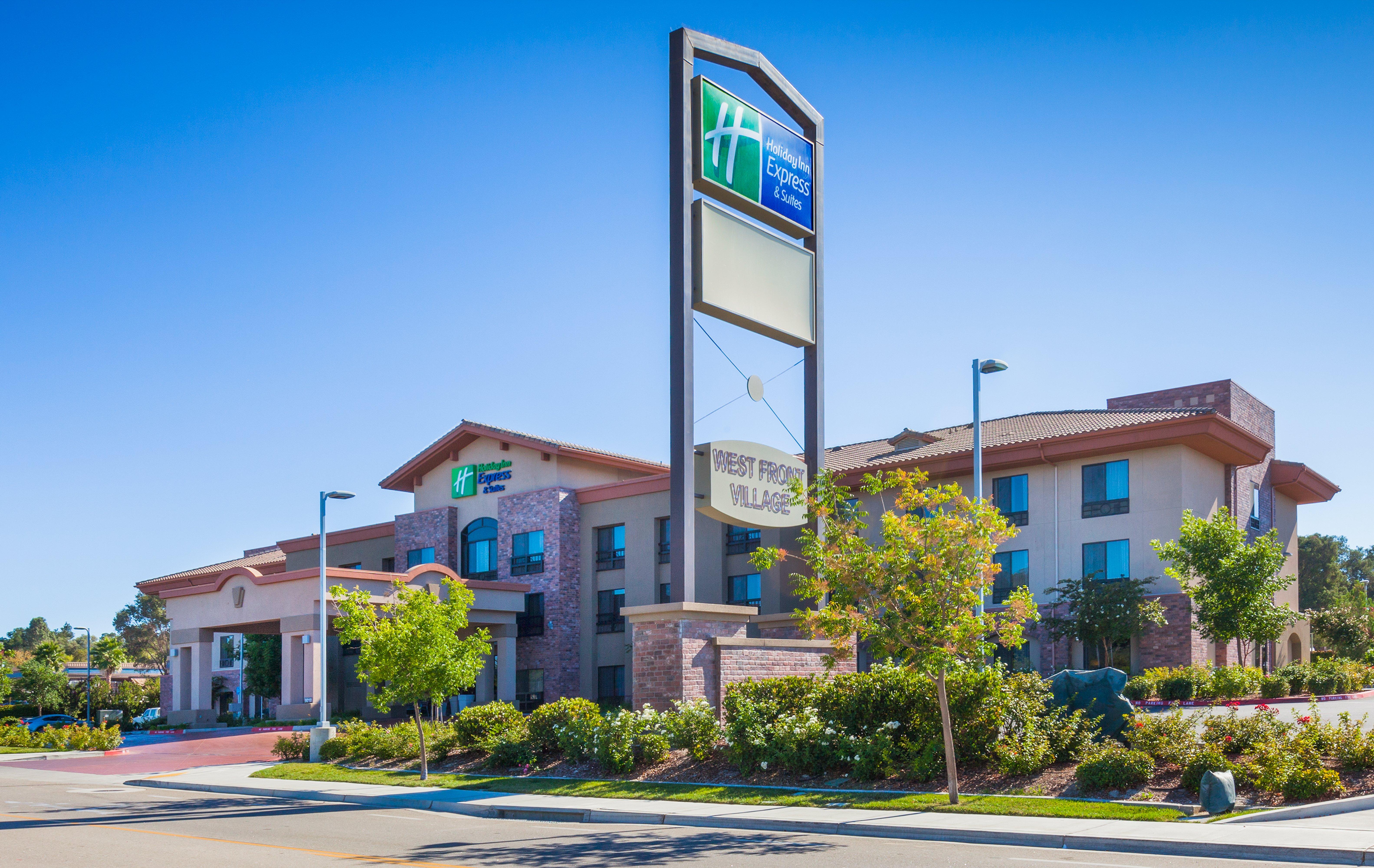 Holiday Inn Express Hotel & Suites Atascadero By Ihg Екстериор снимка
